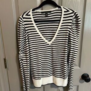 White House Black Market Puff Sleeve V-Neck Pullover